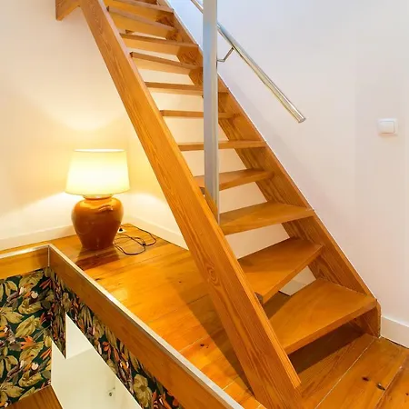 Beautiful House With Patio In Heart! Apartman