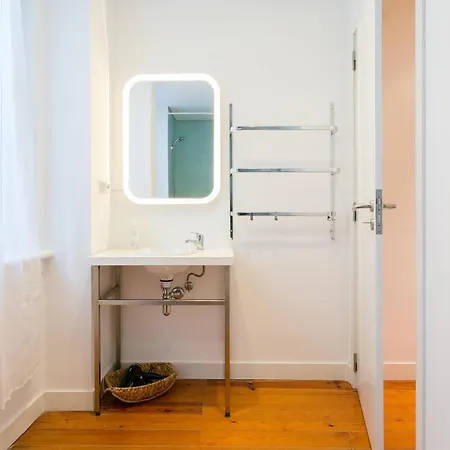 Apartman Beautiful House With Patio In Heart!