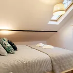 Appartement Beautiful House With Patio In Heart! Lisboa
