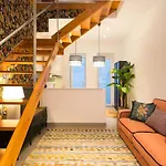 Beautiful House With Patio In Heart! Apartmán Lisboa