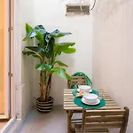 Apartmán Beautiful House With Patio In Heart! Lisboa